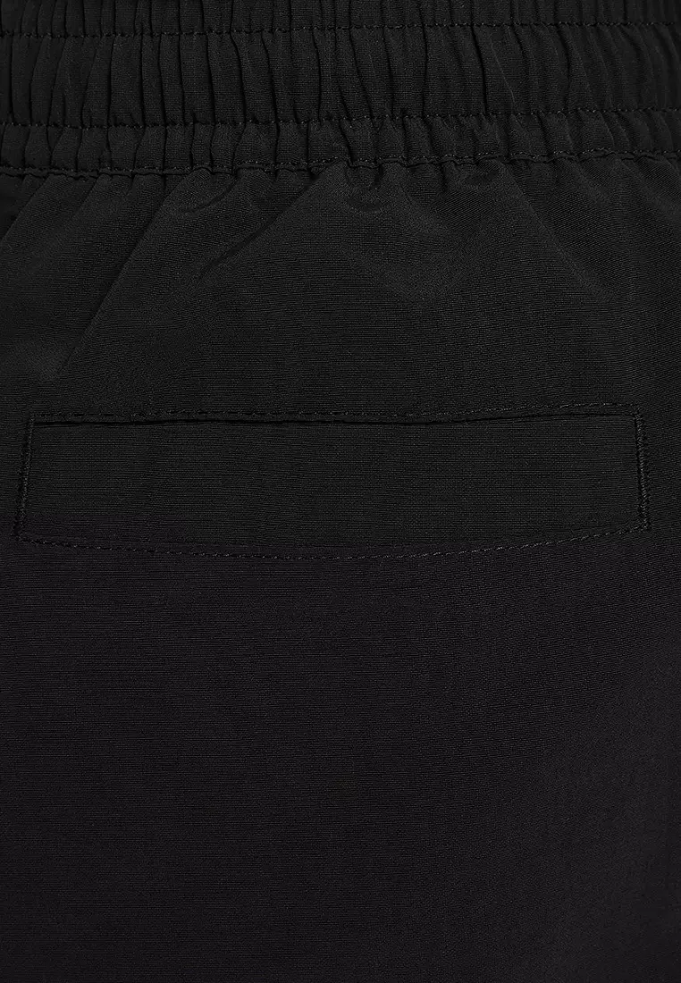 Sportswear Everything Wovens High-Waisted 9" Shorts