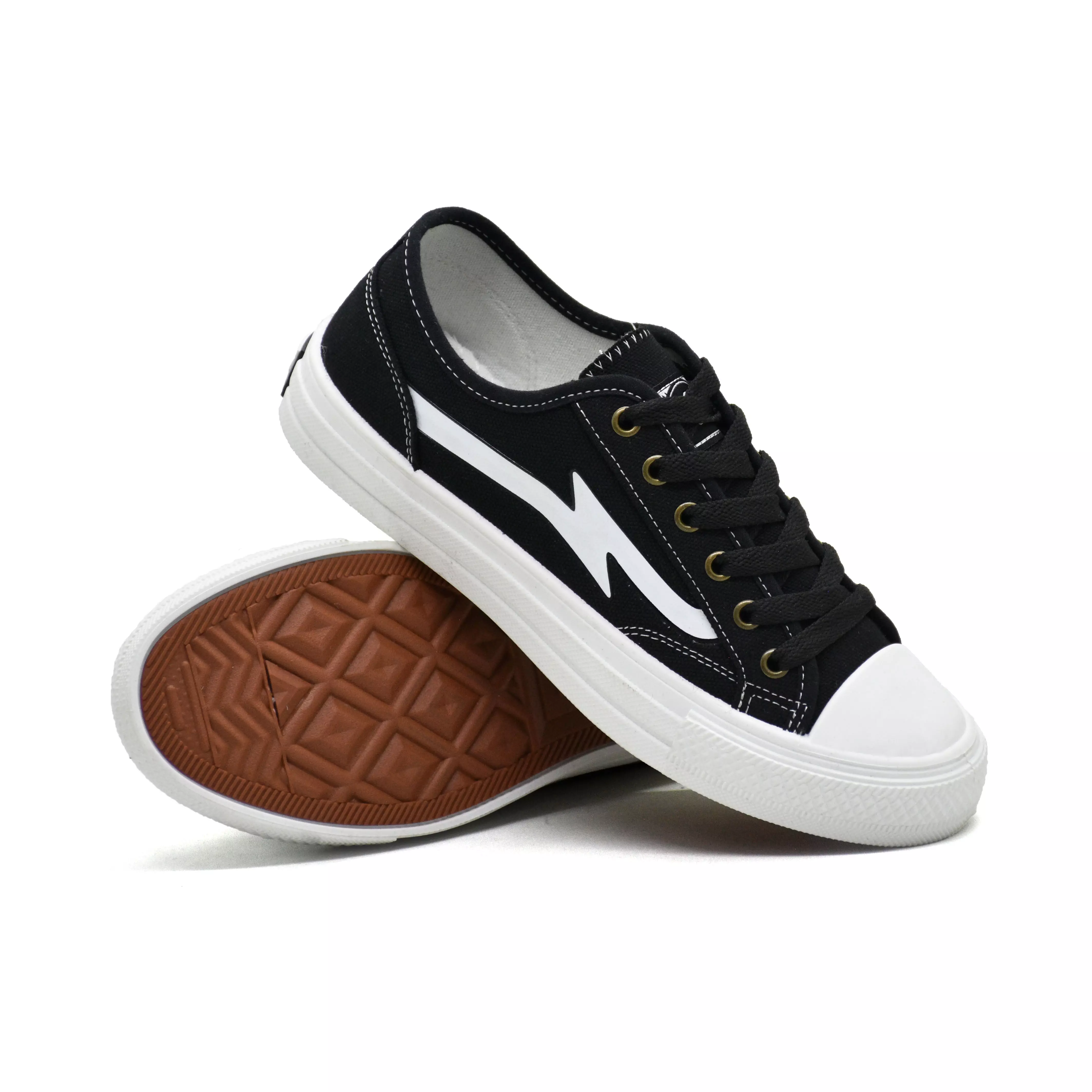 Carvil Sepatu Pria Gecko Low Black/White