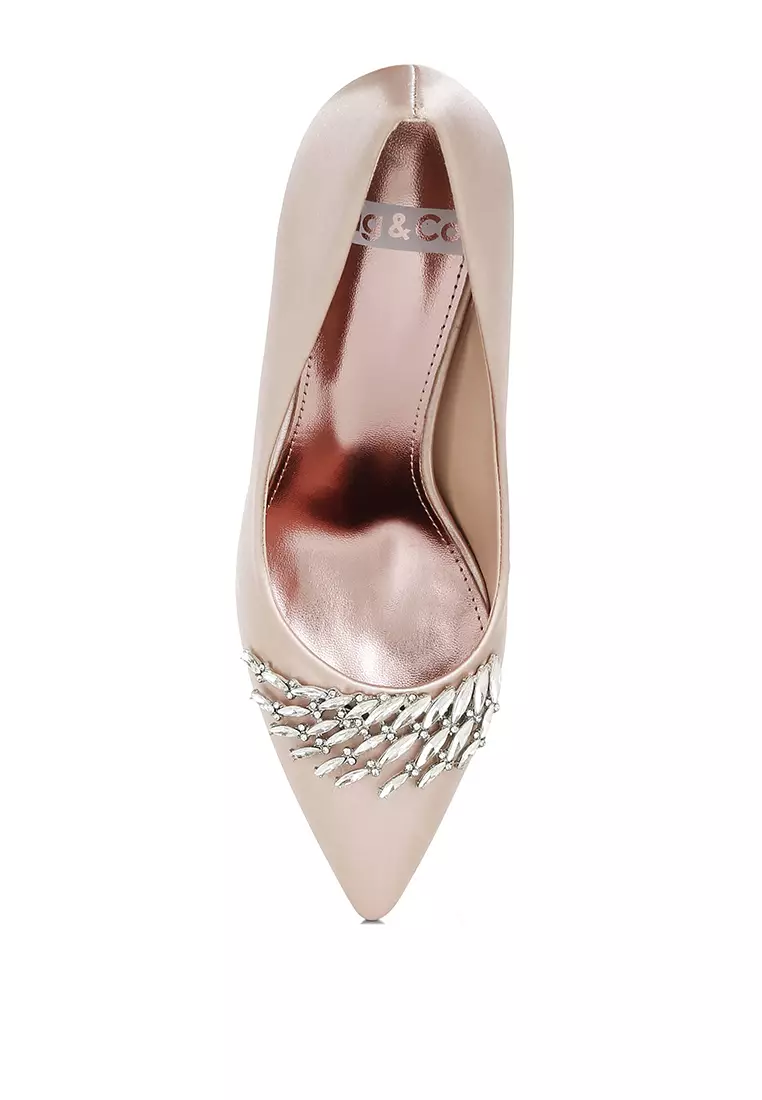 Diamante Brooch Detail Satin Pumps In Blush