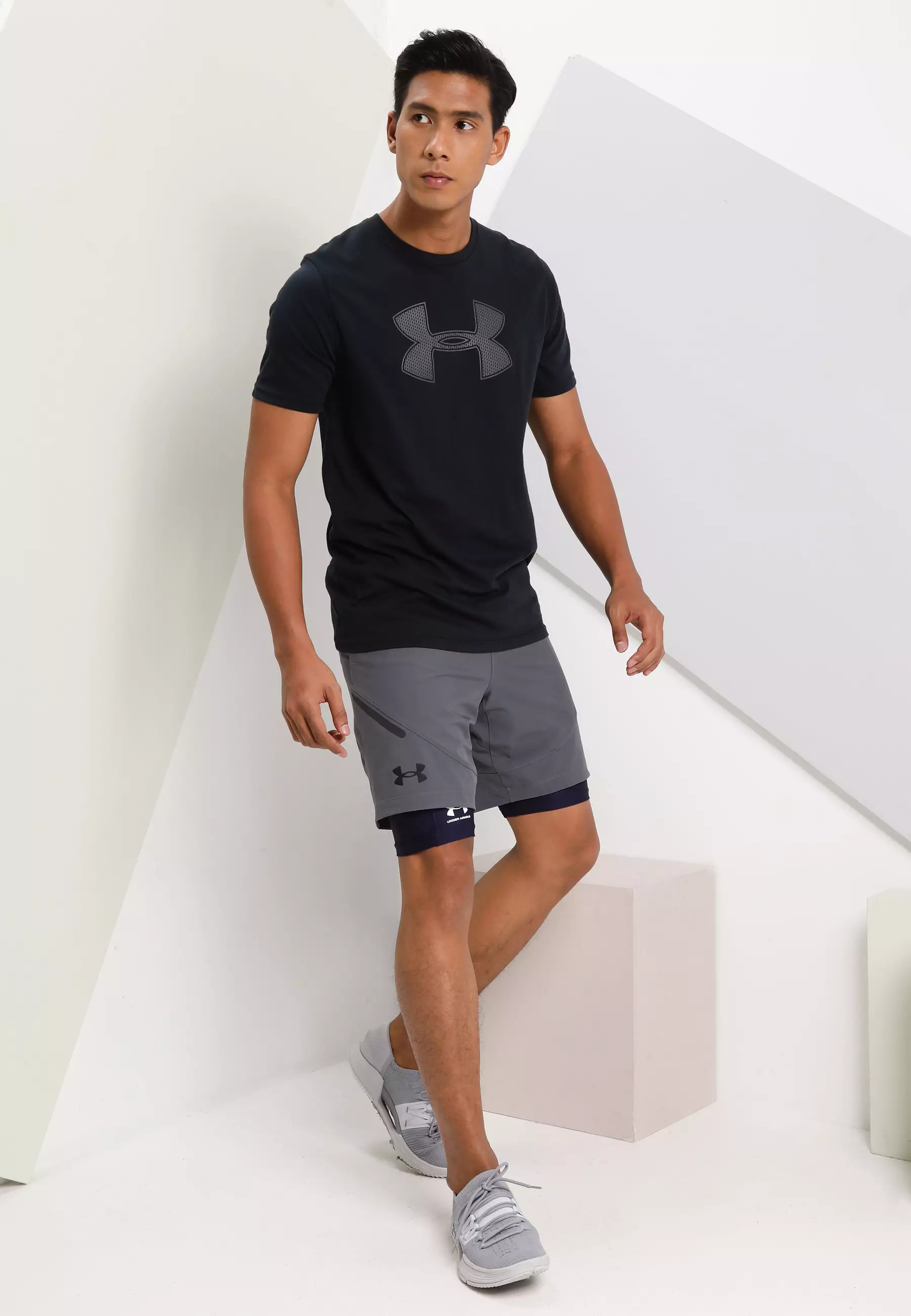 Mens gym store shorts under armour