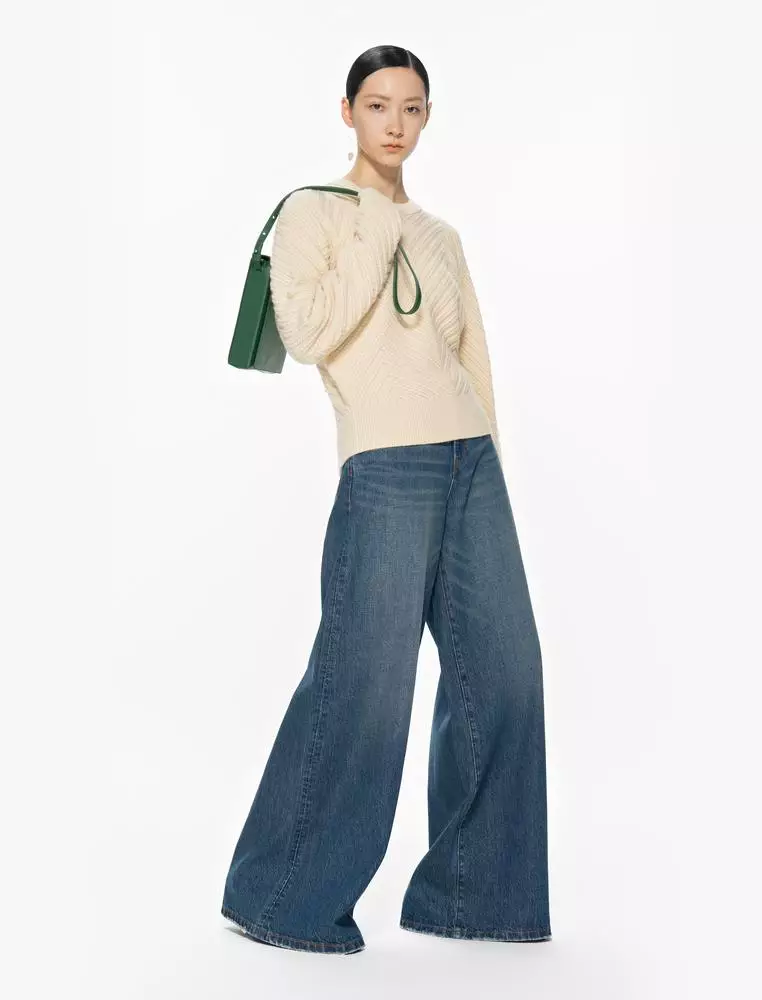 Long-sleeved cashmere pullover