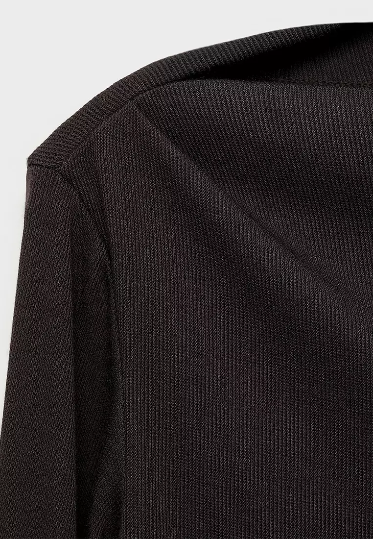 Long-Sleeved Boat-Neck T-Shirt