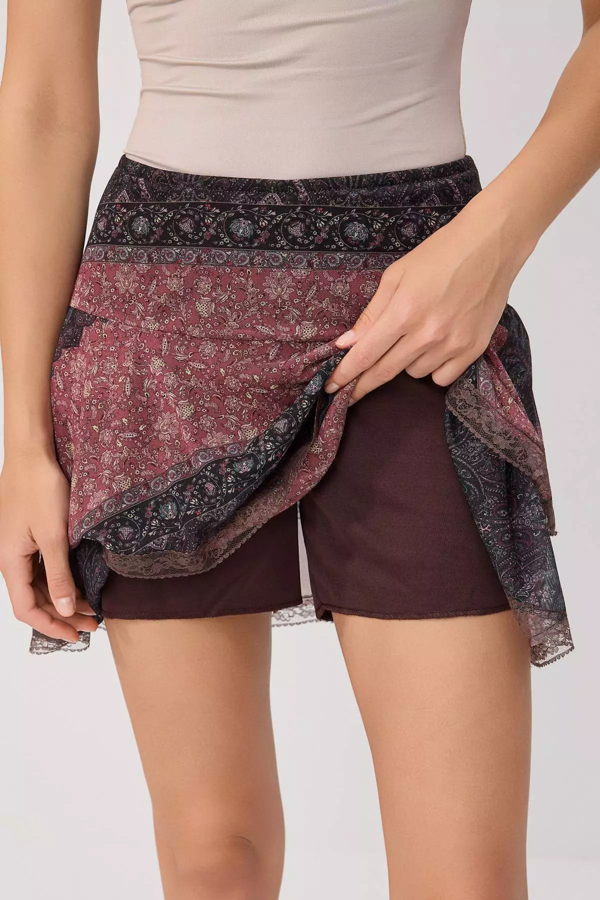 Brown Shawl Pattern Shorts Skater Lace Detailed Regular Waist Mini Tulle Knitted Skirt Twoss26Et00091