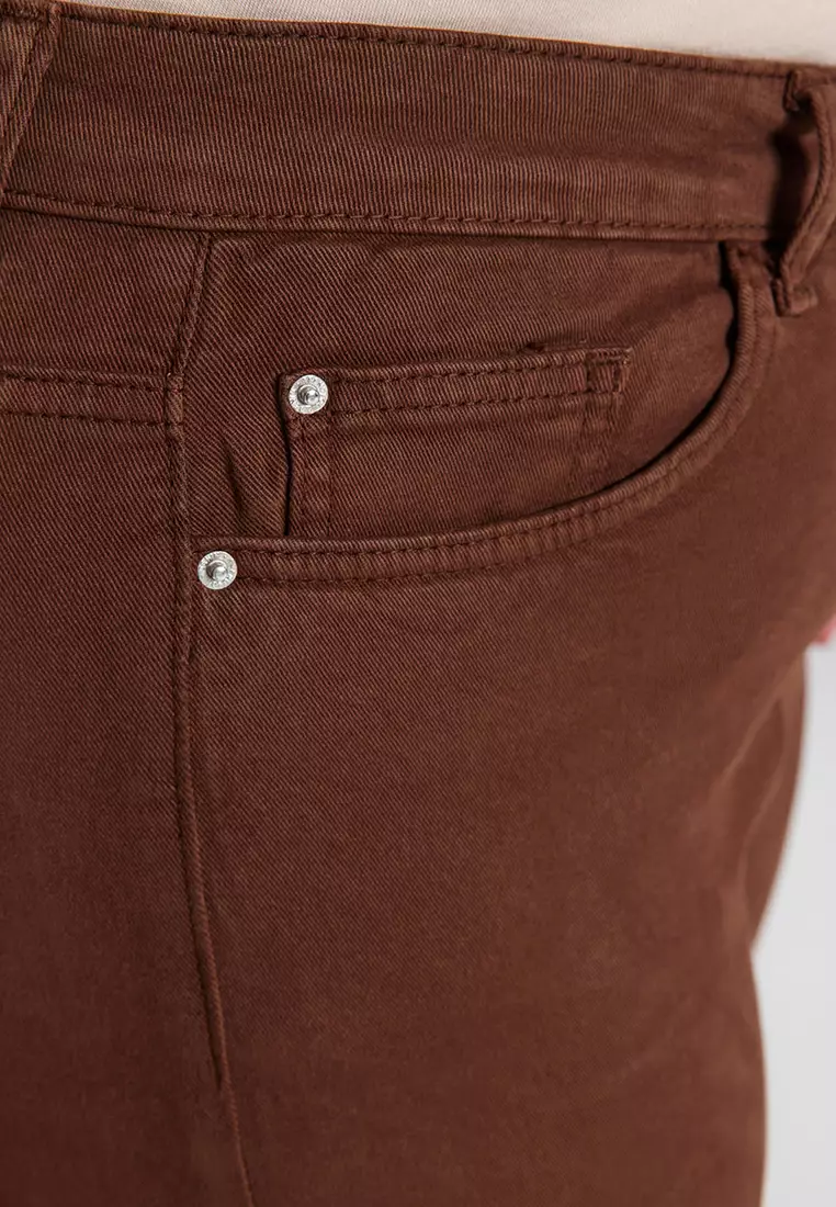 Cut-Out Spanish Fit Denim Jeans