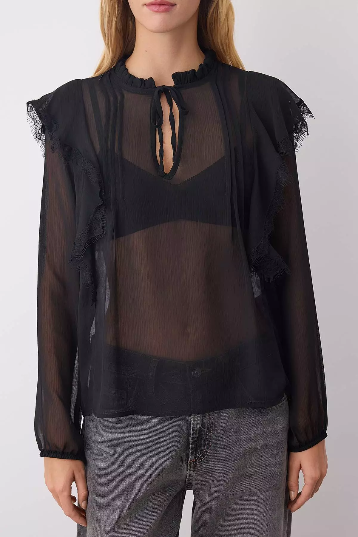 Black Chiffon Transparent Lace Detailed Woven Blouse Twoaw26Bz00182