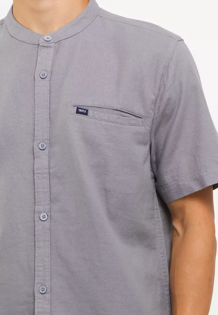 TRIPLE Kemeja Pendek Mandarin Slim Fit (SS MC 473) - Light Grey