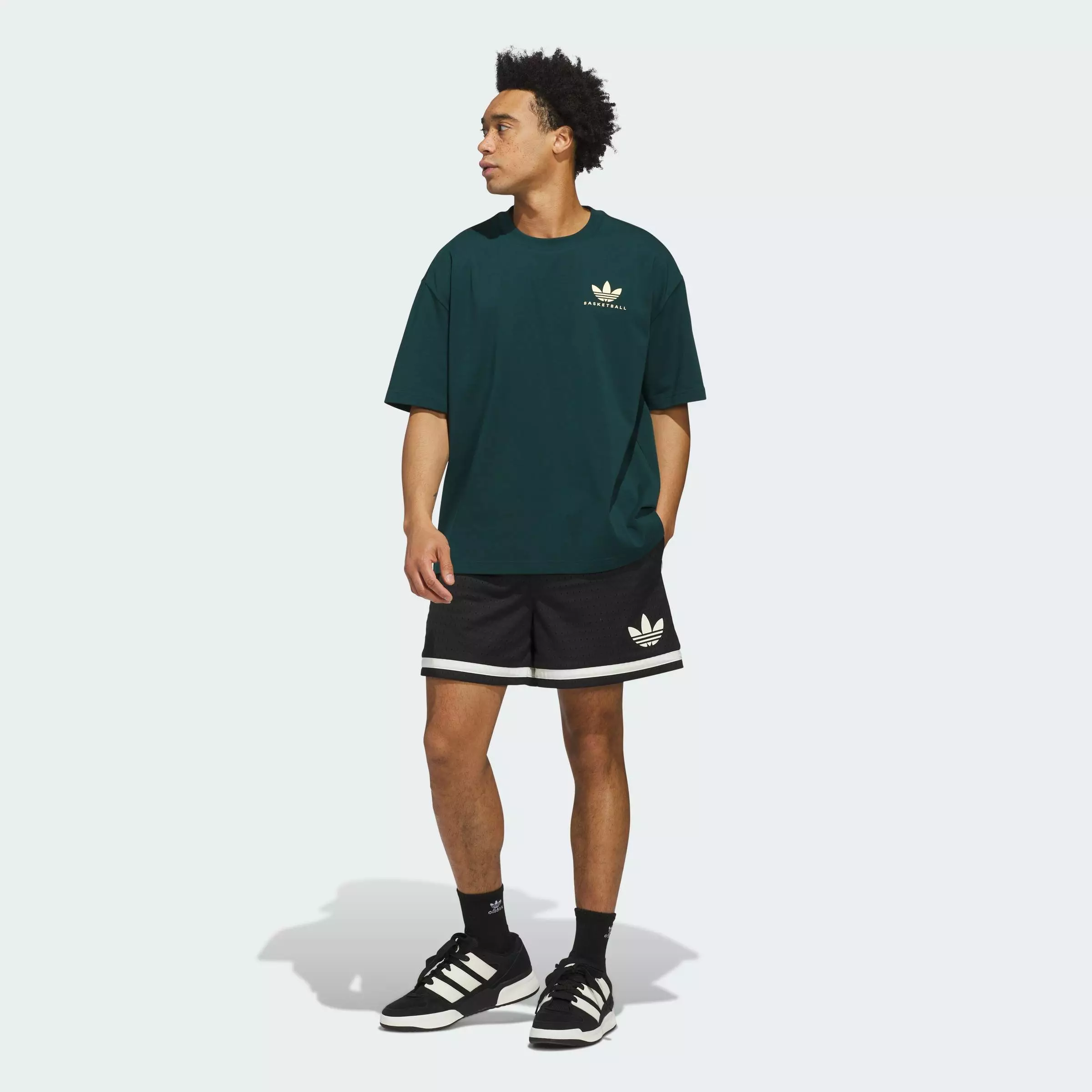 Basketball Worldwide Hoops GFX Tee Unisex Green JW6647