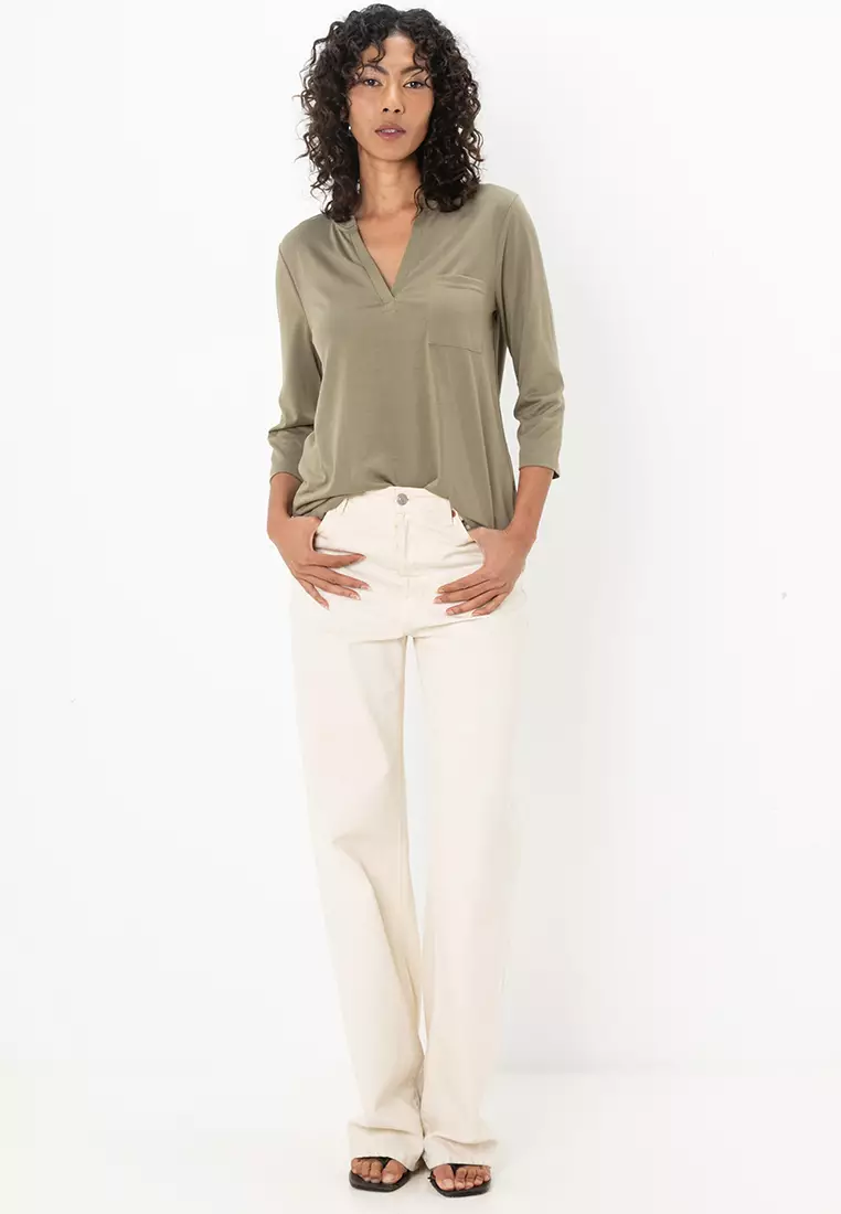 Dalila 3/4 V-Neck Top