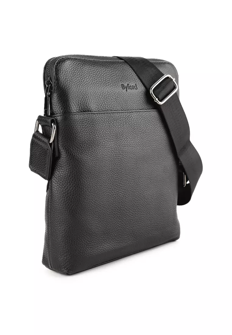 Tas Selempang Pinggang Dengan Desain Dark Tone Untuk Urban Masculine Look