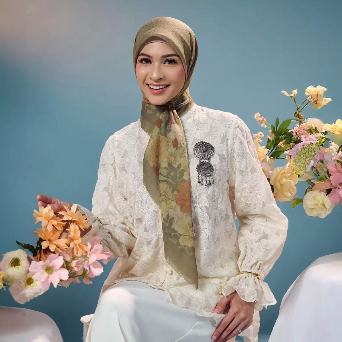 [INCLUDE HARD BOX] ZM Zaskia Mecca - Scarf Bunga Pertiwi Edisi R.A Kartini Moss | Material Voal Alaska Premium | Hijab Motif Segi Empat