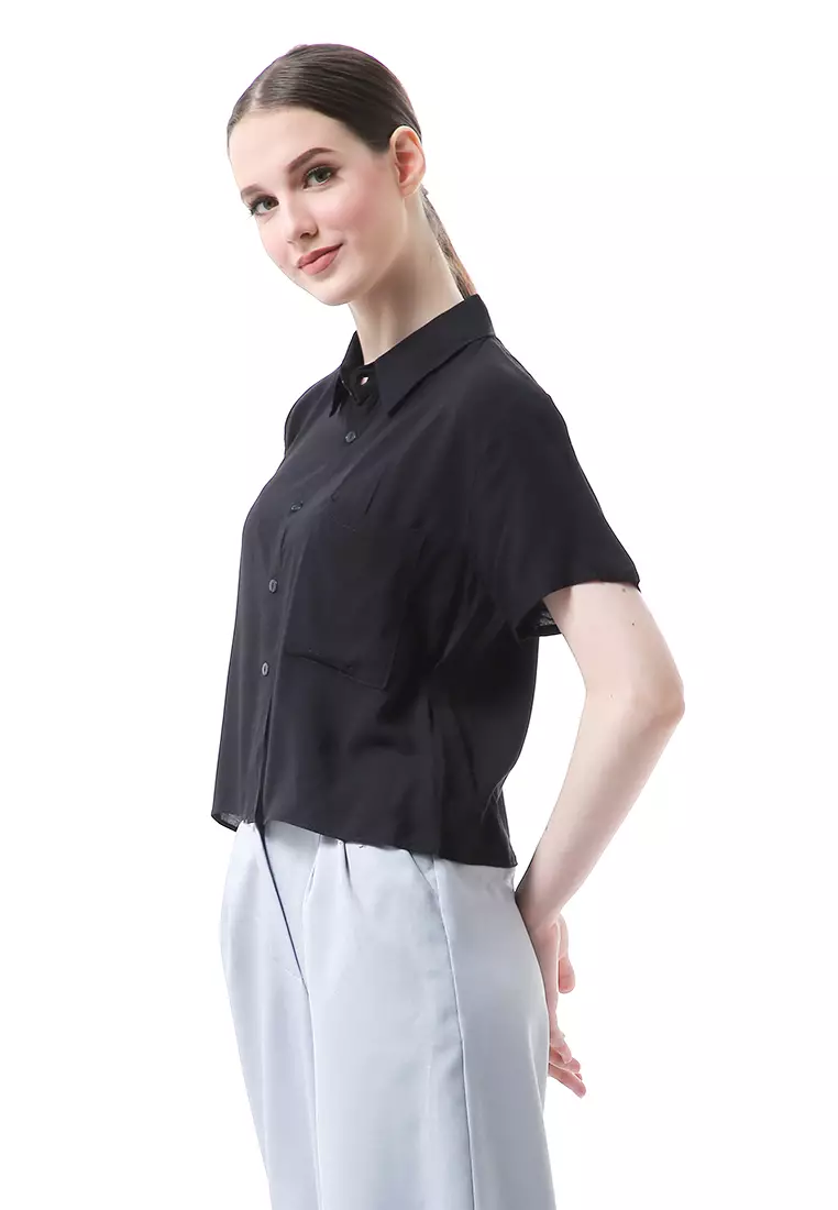 Melinda Kemeja Crop Top Atasan Wanita Motif Polos Relaxed Fit - Hitam