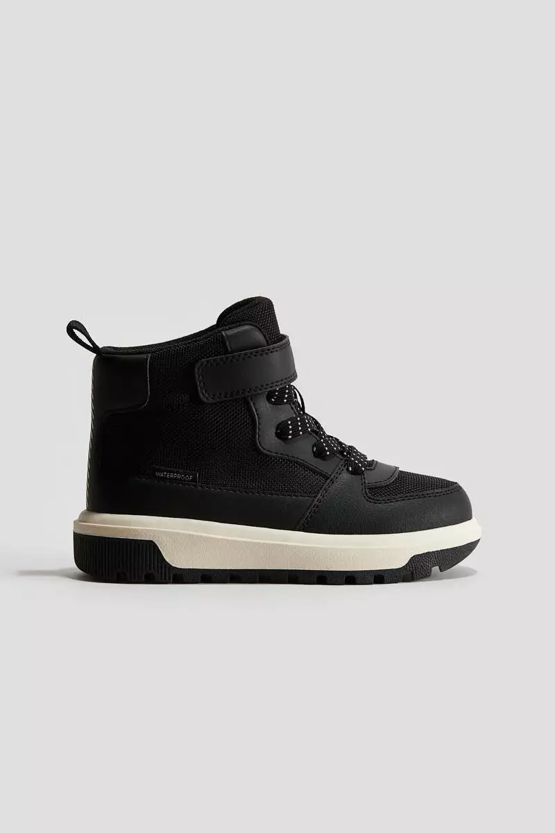 Discount on H&m  shoes - SKU: Waterproof Hi-Top Trainers