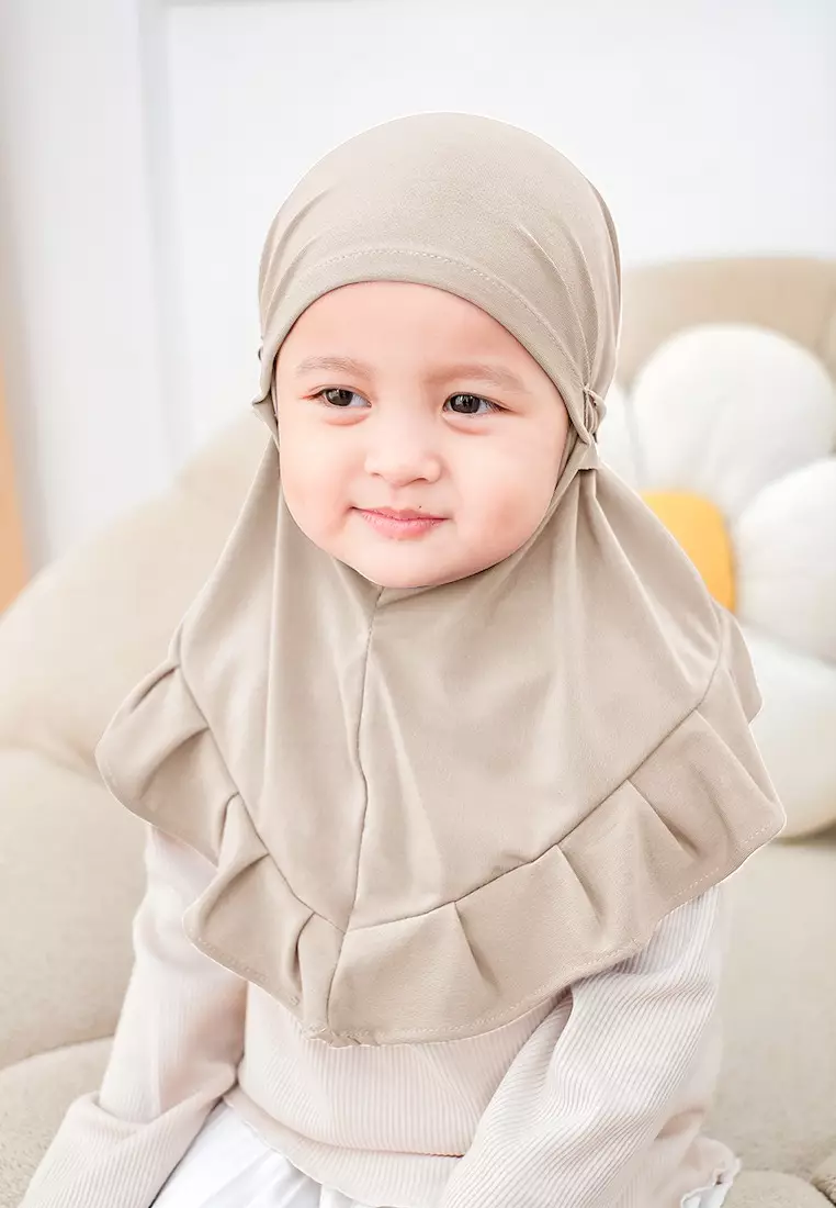 Cotton Bee - Ziva Ruffle Instan | Hijab Instan Anak | Kerudung Jilbab Bergo Tali Anak - Custard Vanilla - S
