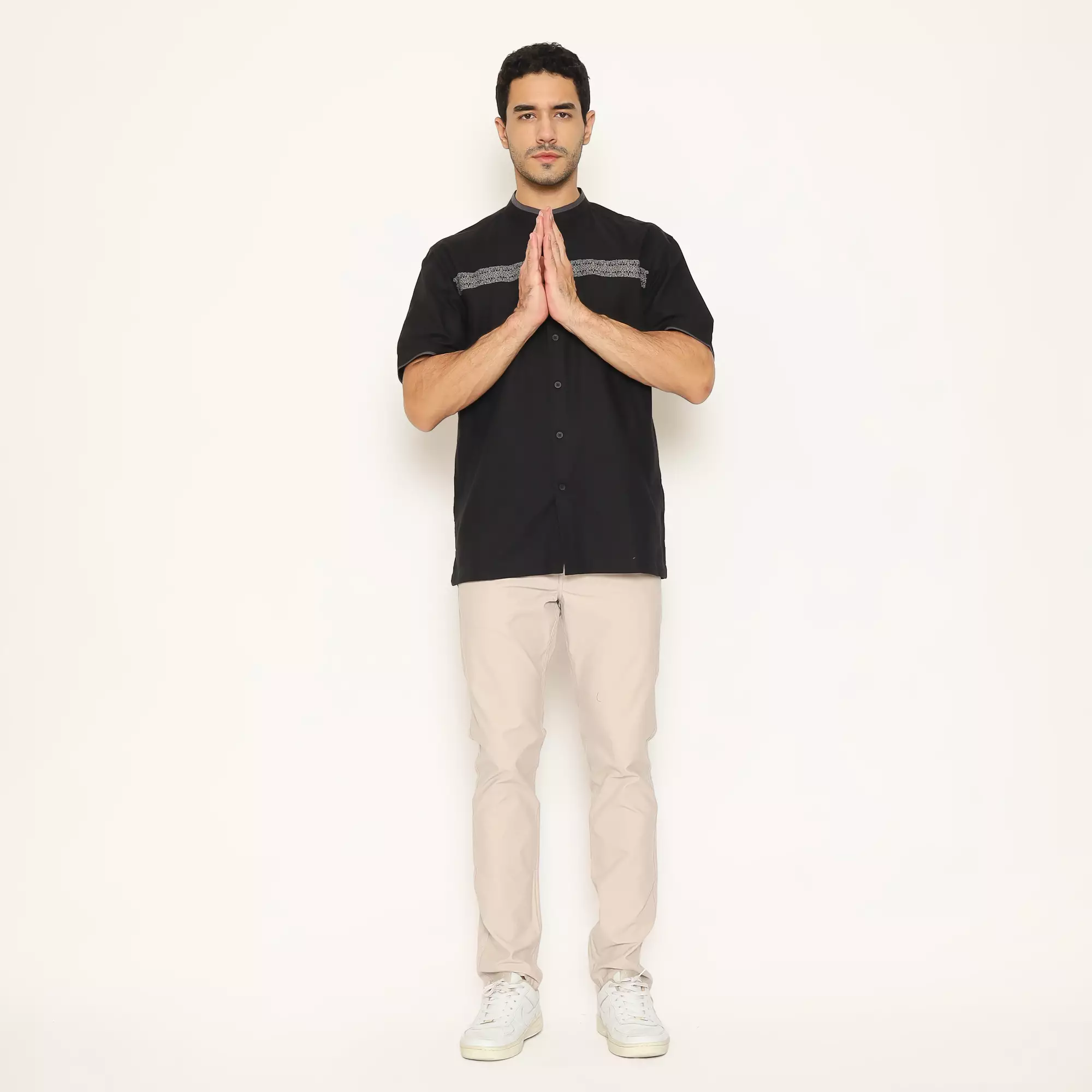 AMK Baju Koko Lengan Pendek KK Cross Stich S/s Hitam