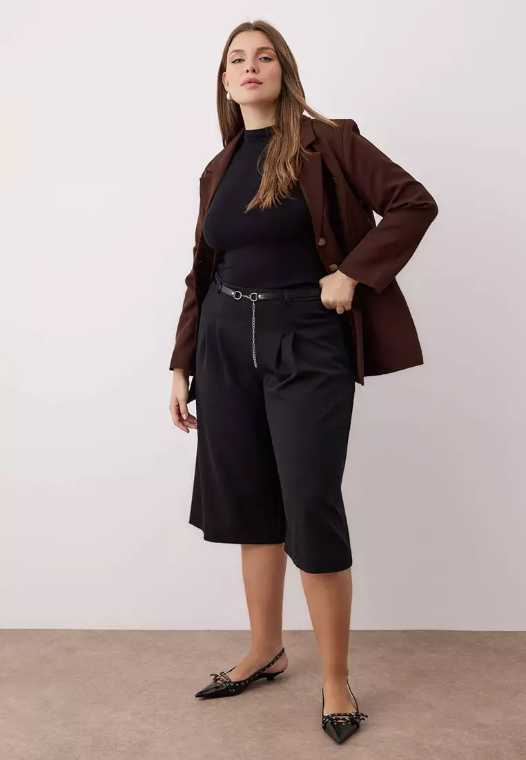 Black Wide Leg Accessory Detailed Capri Plus Size Shorts & Bermuda