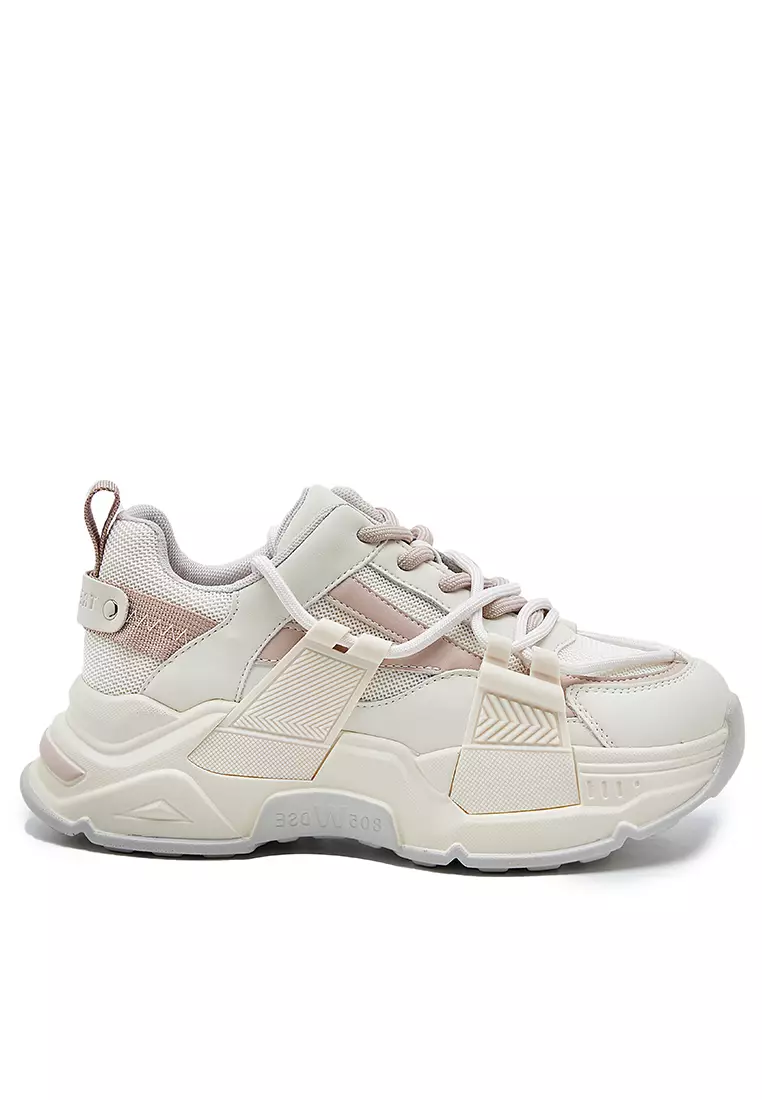 White on sale comfortable trainers