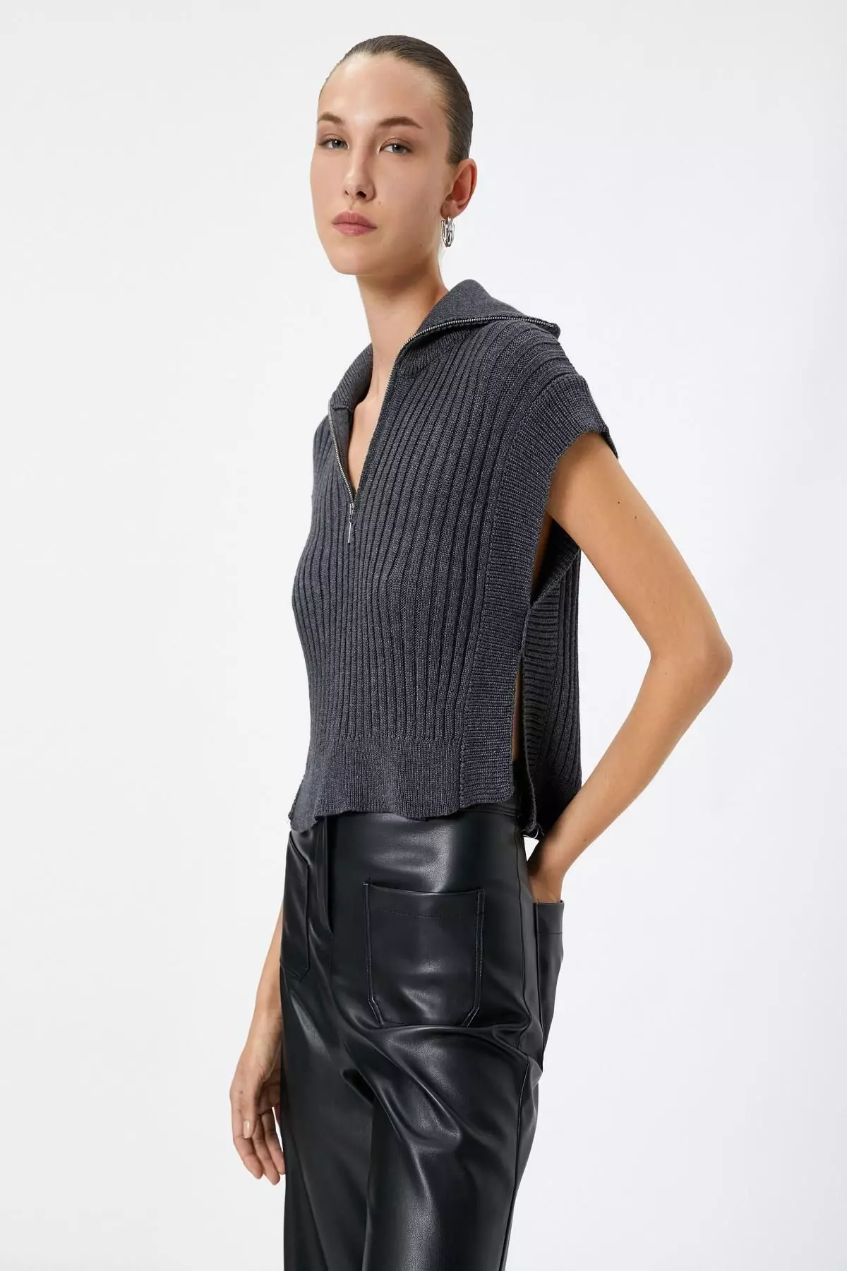 Discount on KOTON  shoes - SKU: Anthracite Vest