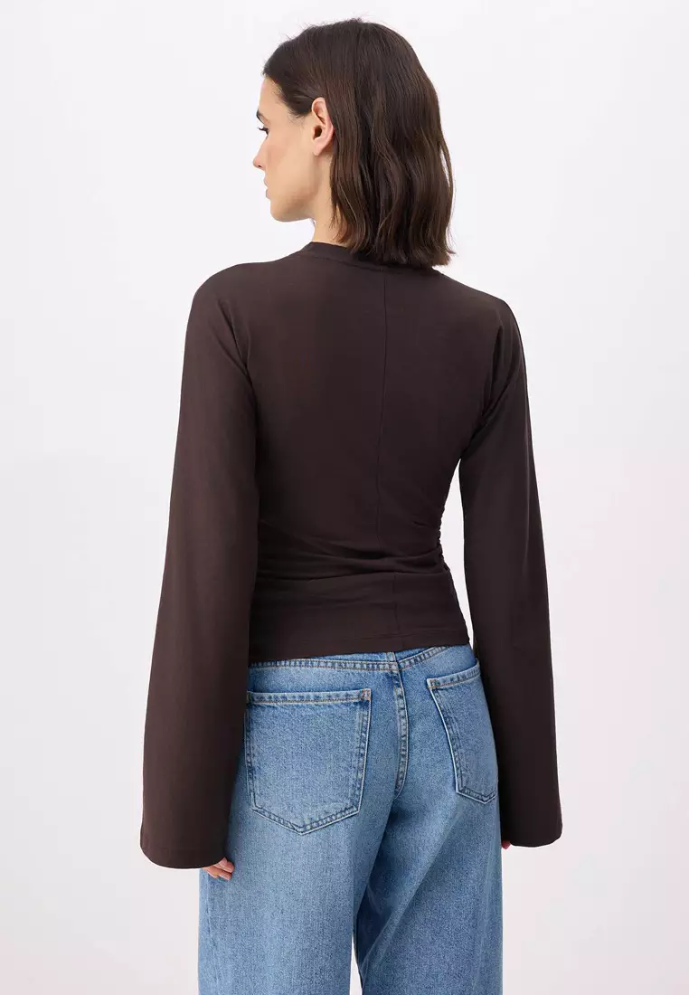 Gathered Detailed Blouse