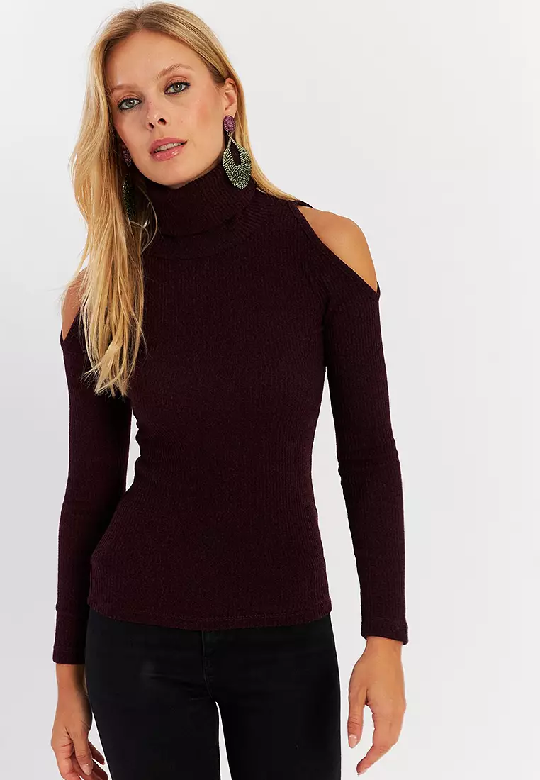 Off-Shoulder Camisole Blouse