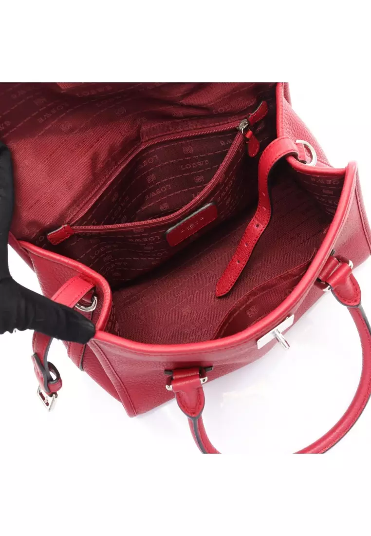 Pre-Loved LOEWE Alamo 28 Handbag leather Red