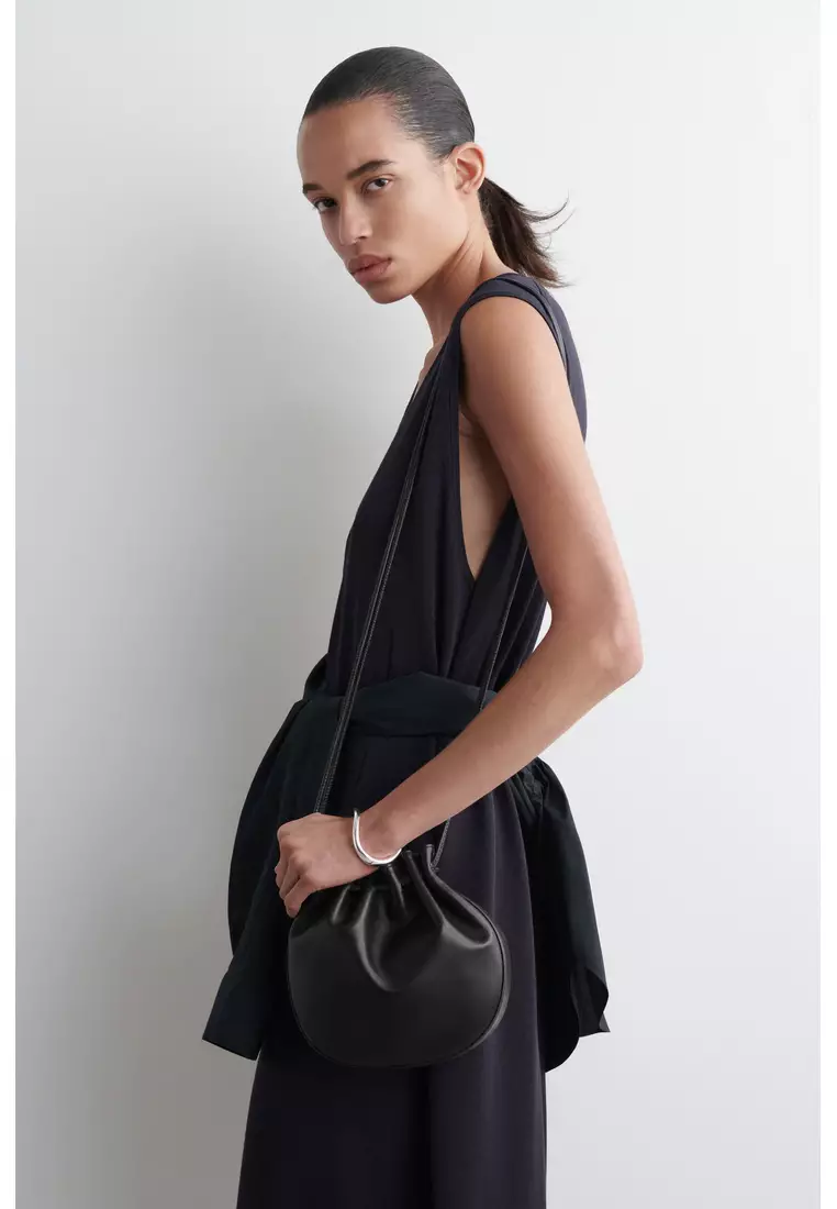 GATHERED POUCH BAG - LEATHER