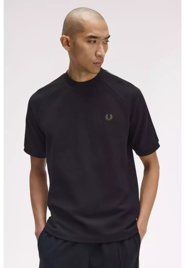 Fred Perry M1697 Tennis Grip Taped T-Shirt (Black)