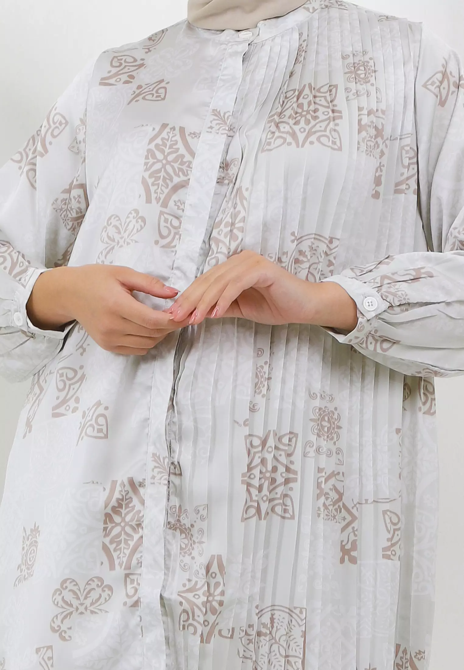 MFMW Geniara Tunik Plisket Sage Motif