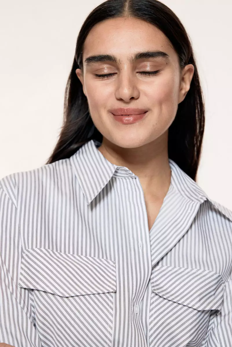 Fitted poplin shirt