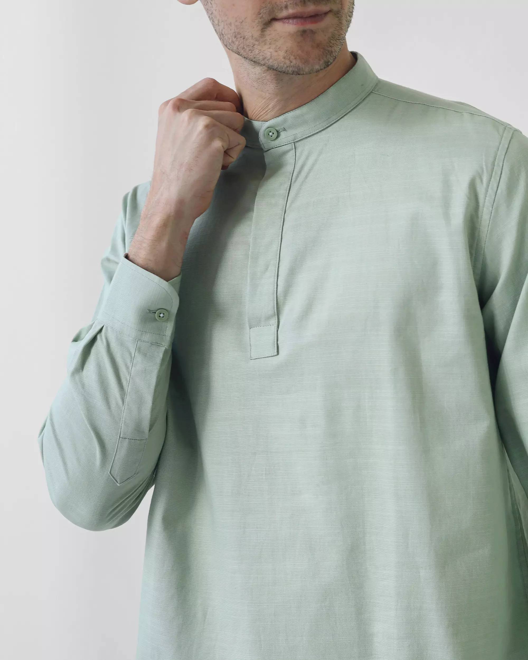 Cotton Well Oman Henley Shirt Soft Sage │Kemeja Koko Basic Lengan Panjang Hijau Sage Muda