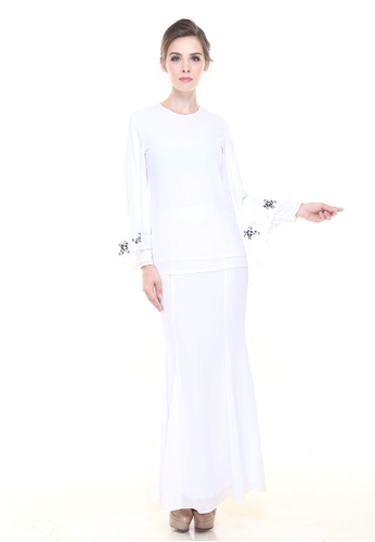 Melody Kurung Exclusive White from Rina Nichie Couture in White