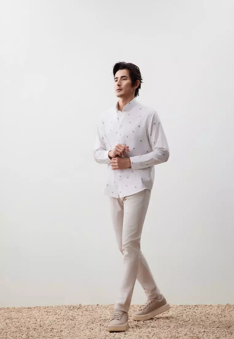 G2000 Wrinkle-Free Mini Horse Digital Print Comfort Fit Oxford Casual Shirt