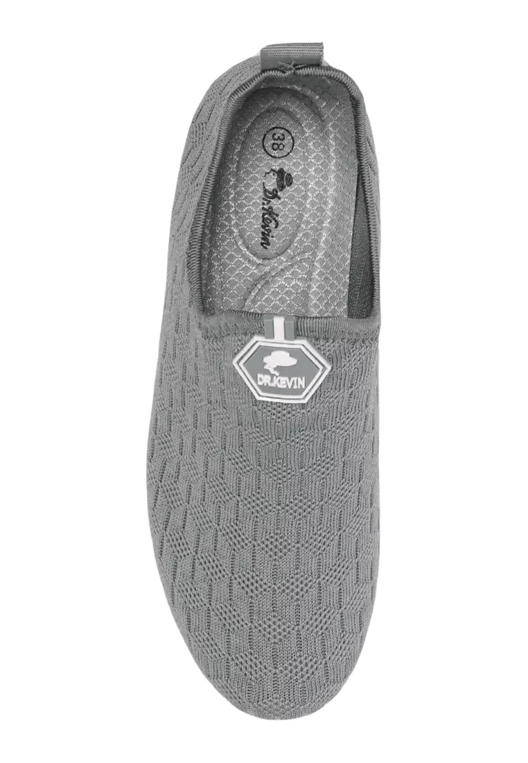 Dr. Kevin Sepatu Olahraga Wanita Sneakers Flyknit Slip On 589-062