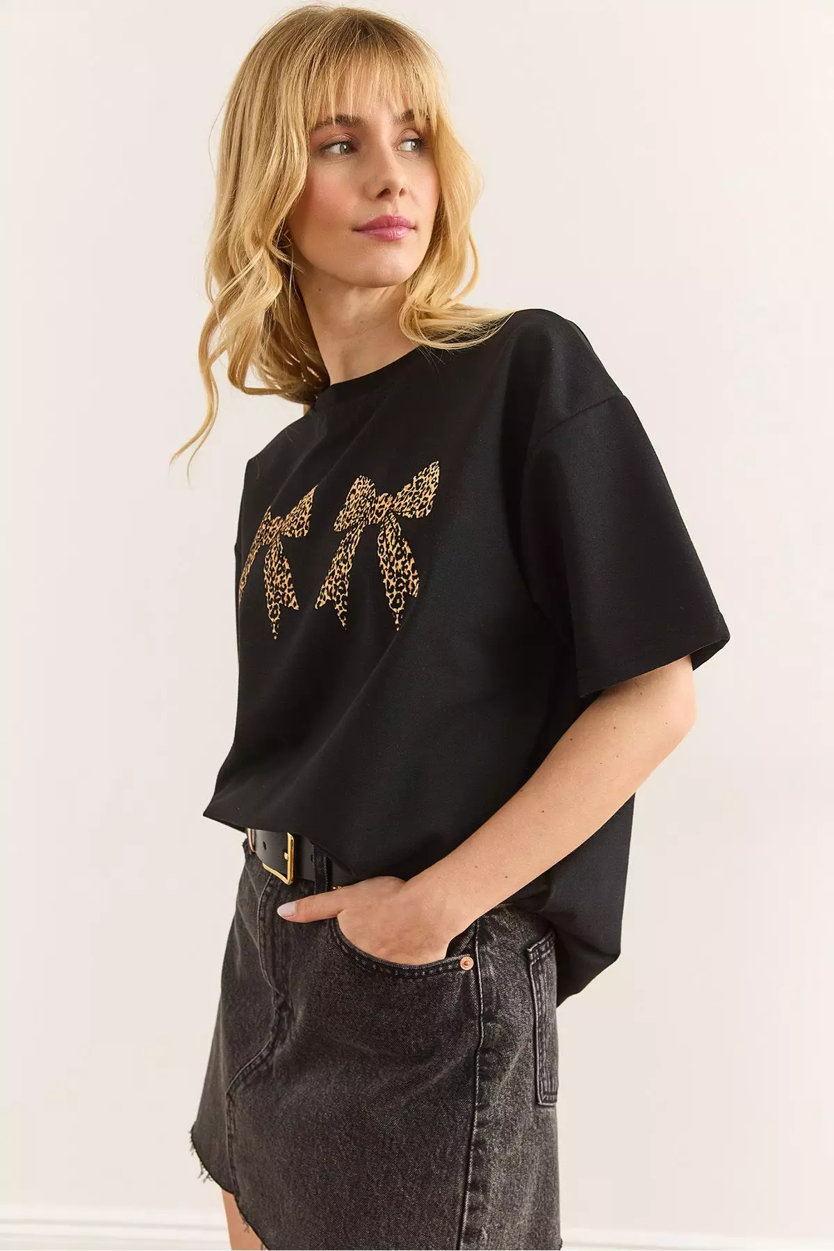 Leopard Bow Detailed Boyfriend 2 Thread T-Shirt