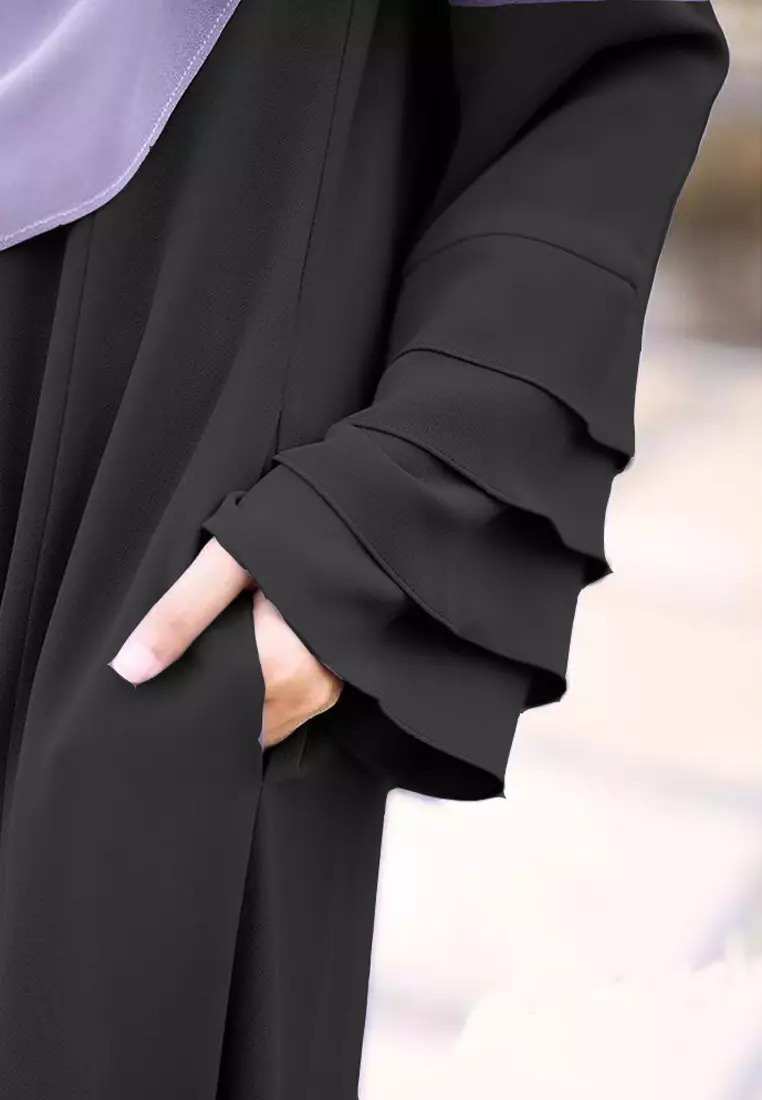 Laura Abaya Layer Sleeves Maxi Dress in Black