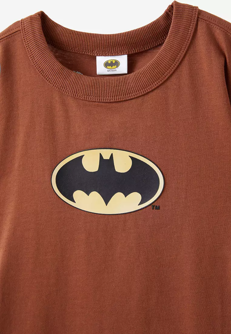 Licensed Drop Shoulder Short Sleeves Tee