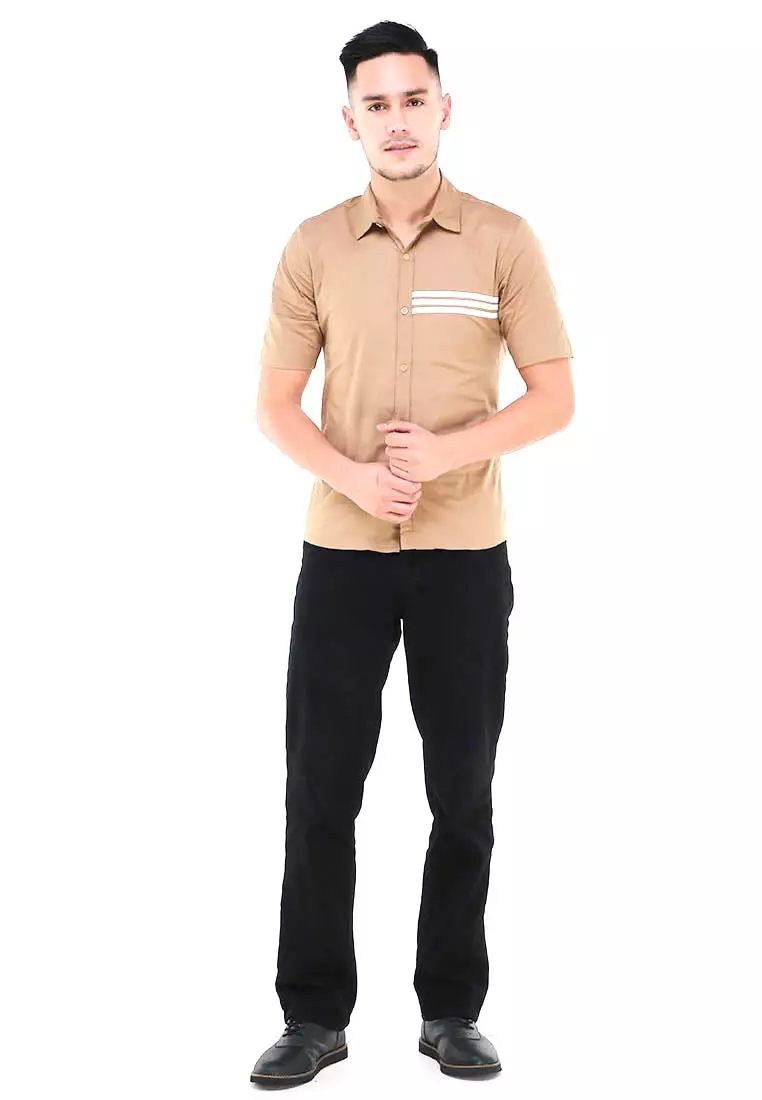 Dwan Atasan Kemeja Pria Three Lines Slim Fit Casual Shortsleeve Shirt Material Cotton ORIGINAL - Khaki