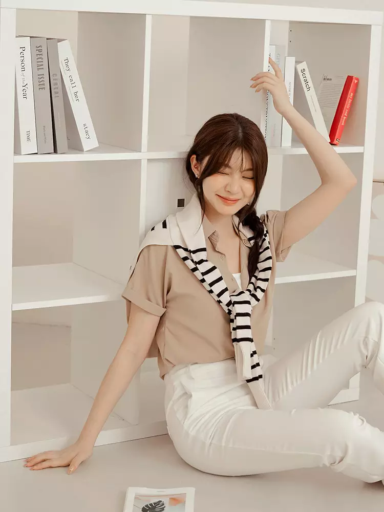 Wrinkle-resistant solid color short sleeve open-front shirt [AB19464]
