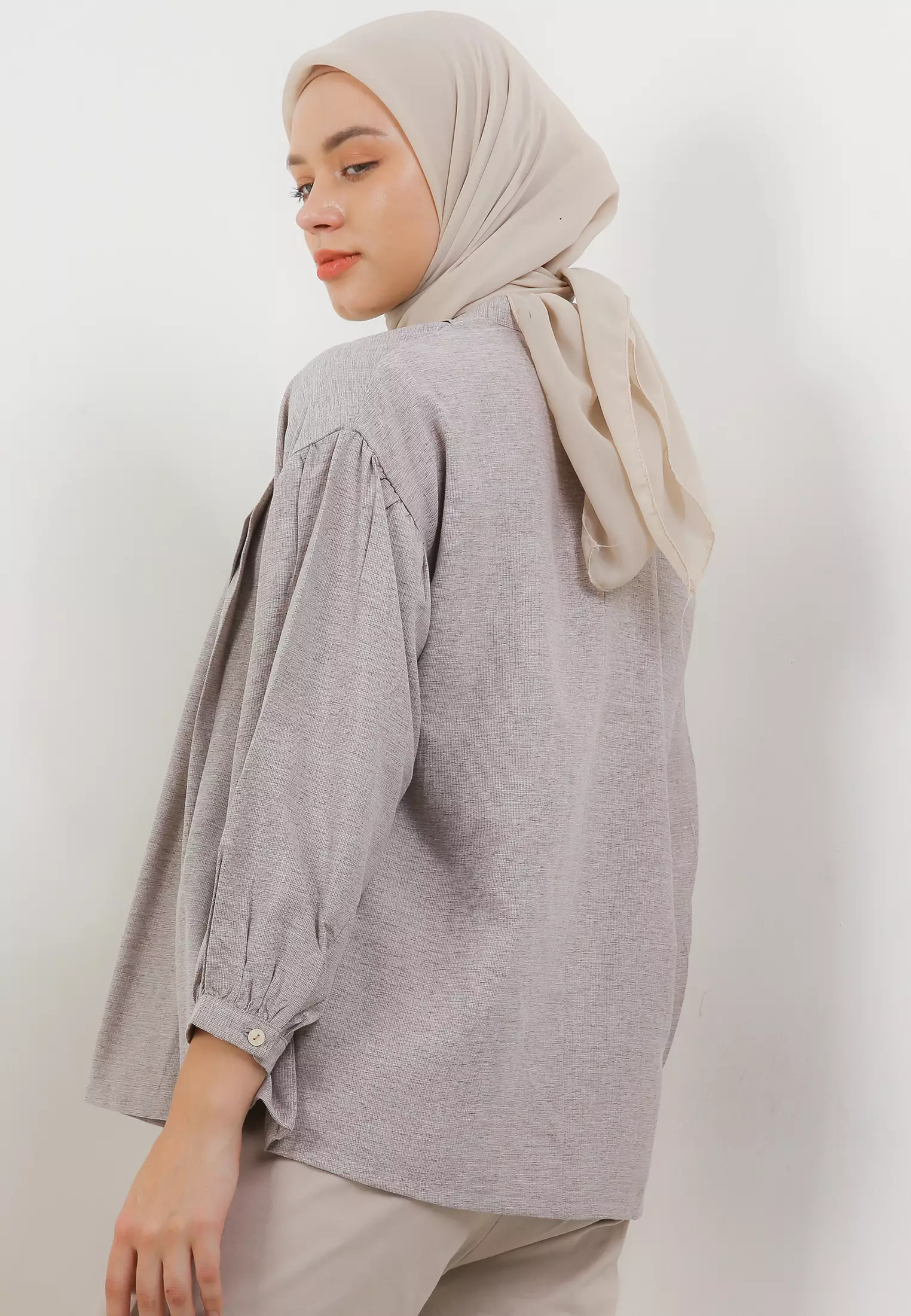 MFMW Neneng Atasan Blouse Dark Brown