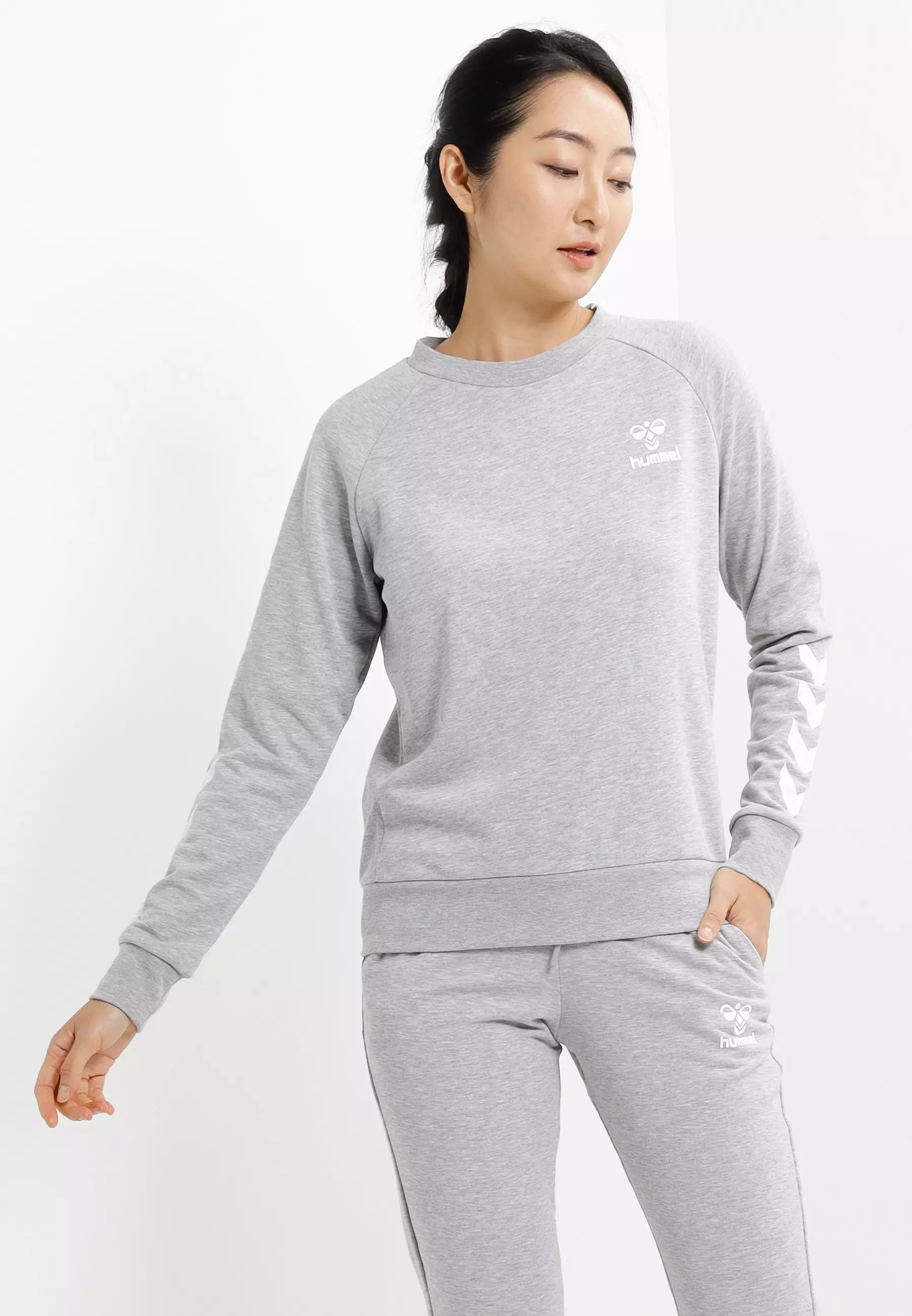 Hummel discount noni sweatshirt