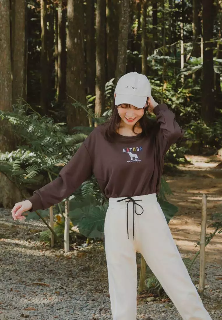 Solid Color Crewneck Embroidered Long-Sleeve Sweatshirt [KL1001]