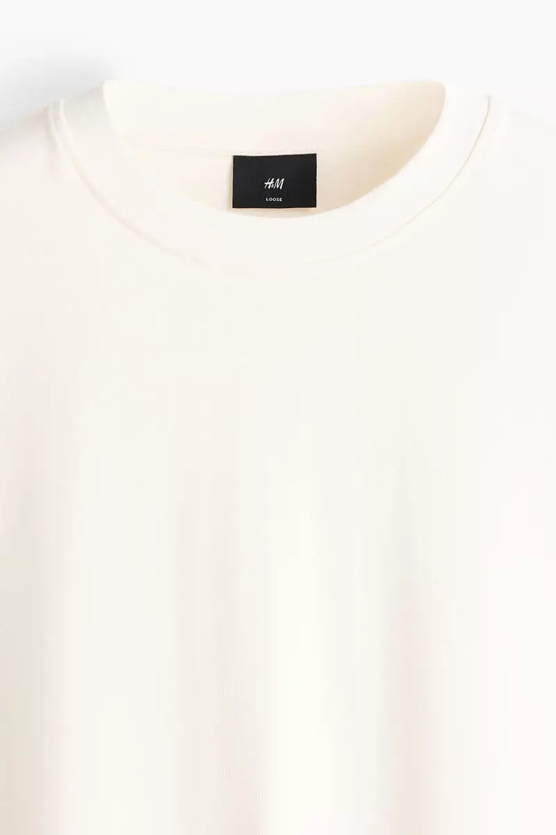 Loose Fit Boxy-style T-shirt
