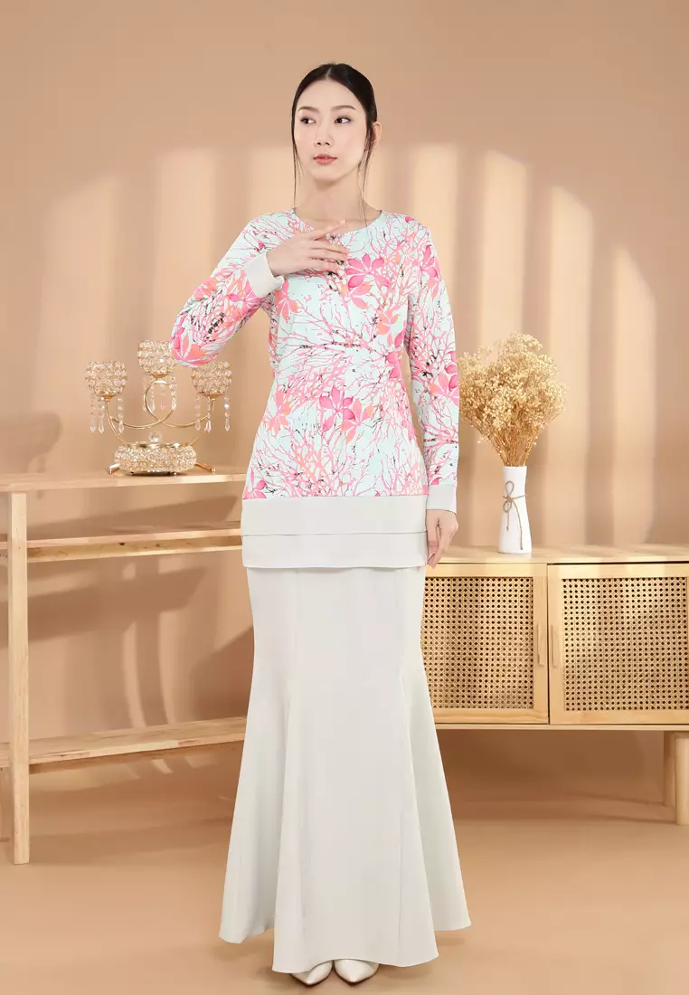 Ivy Kurung Modern layers Printed in Mint Green
