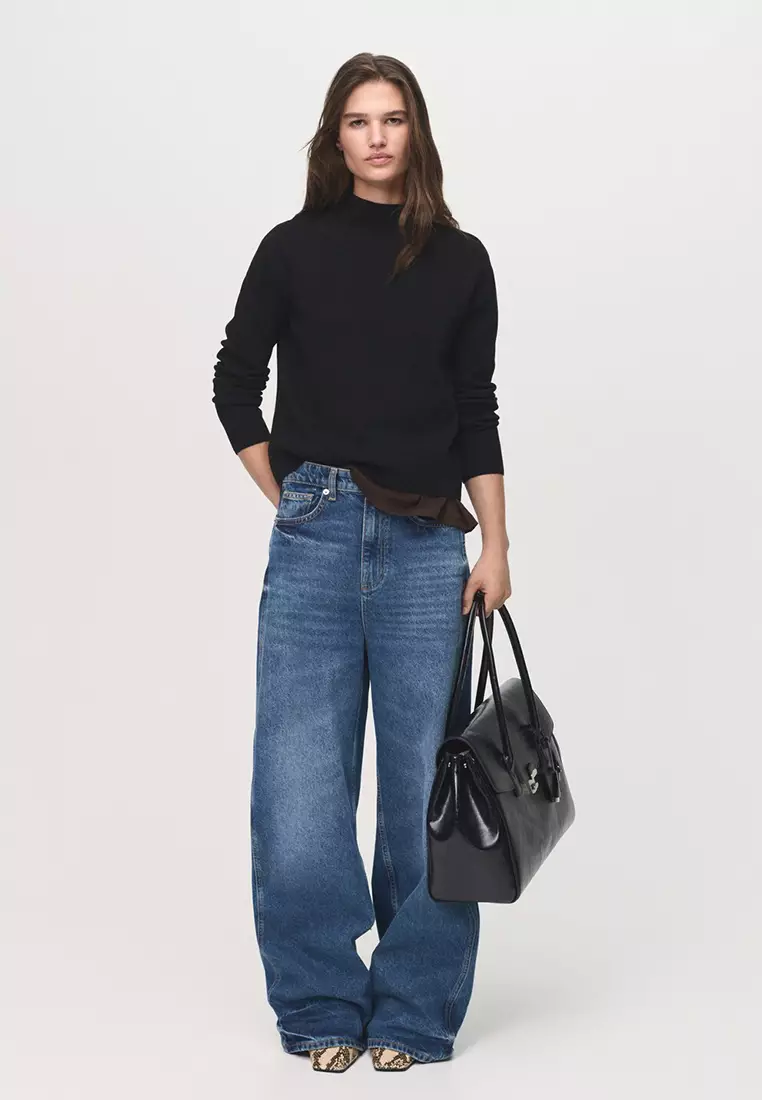 Knitted Sweater with Perkins Neck