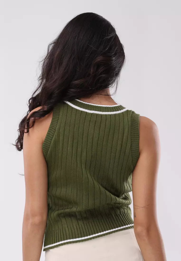 Knitted V-neck Sleeveless Blouse