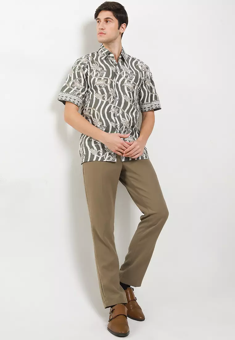 Charemon Kemeja Batik Premium Pria Casual Modern Lengan Pendek