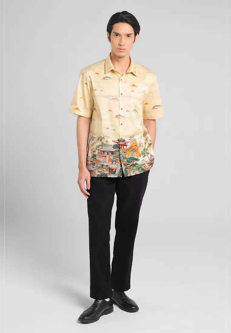 MANZONE - Kemeja Lengan Pendek Pria Jingxiao Comfort Fit - Beige Warna Beige