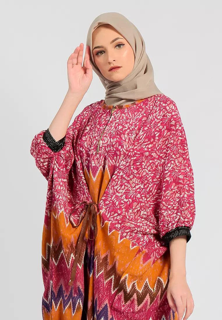 Kaftan Batik Tulis Zigzag Pink
