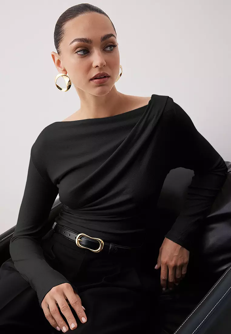 Black Fitted/Asymmetrical Collar Detailed Soft Fabric Flexible Knitted Blouse Twoaw26Bz00088