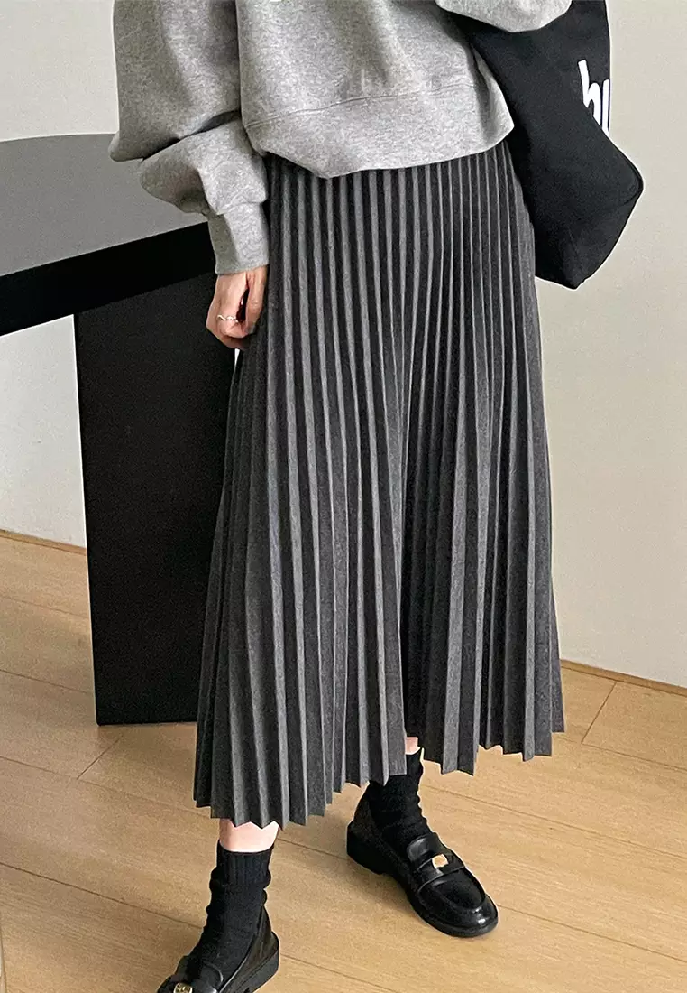 Mid length pleated skirts 70s discount
