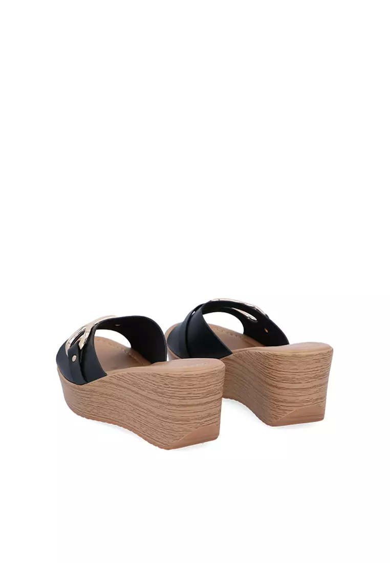 Velma on sale wedge sandal